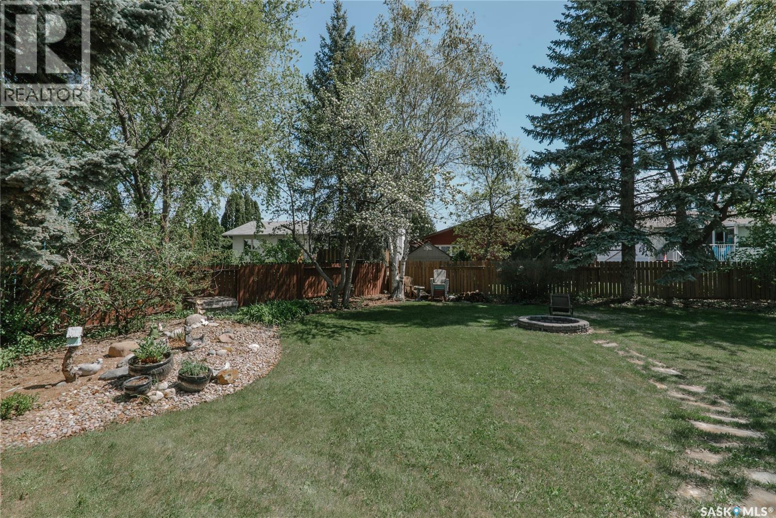 71 Bain CRESCENT - 48