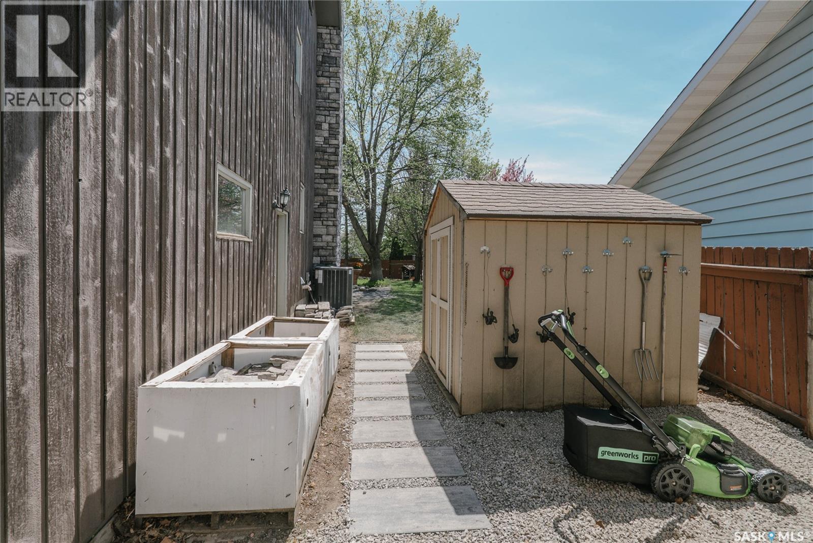 71 Bain CRESCENT - 50
