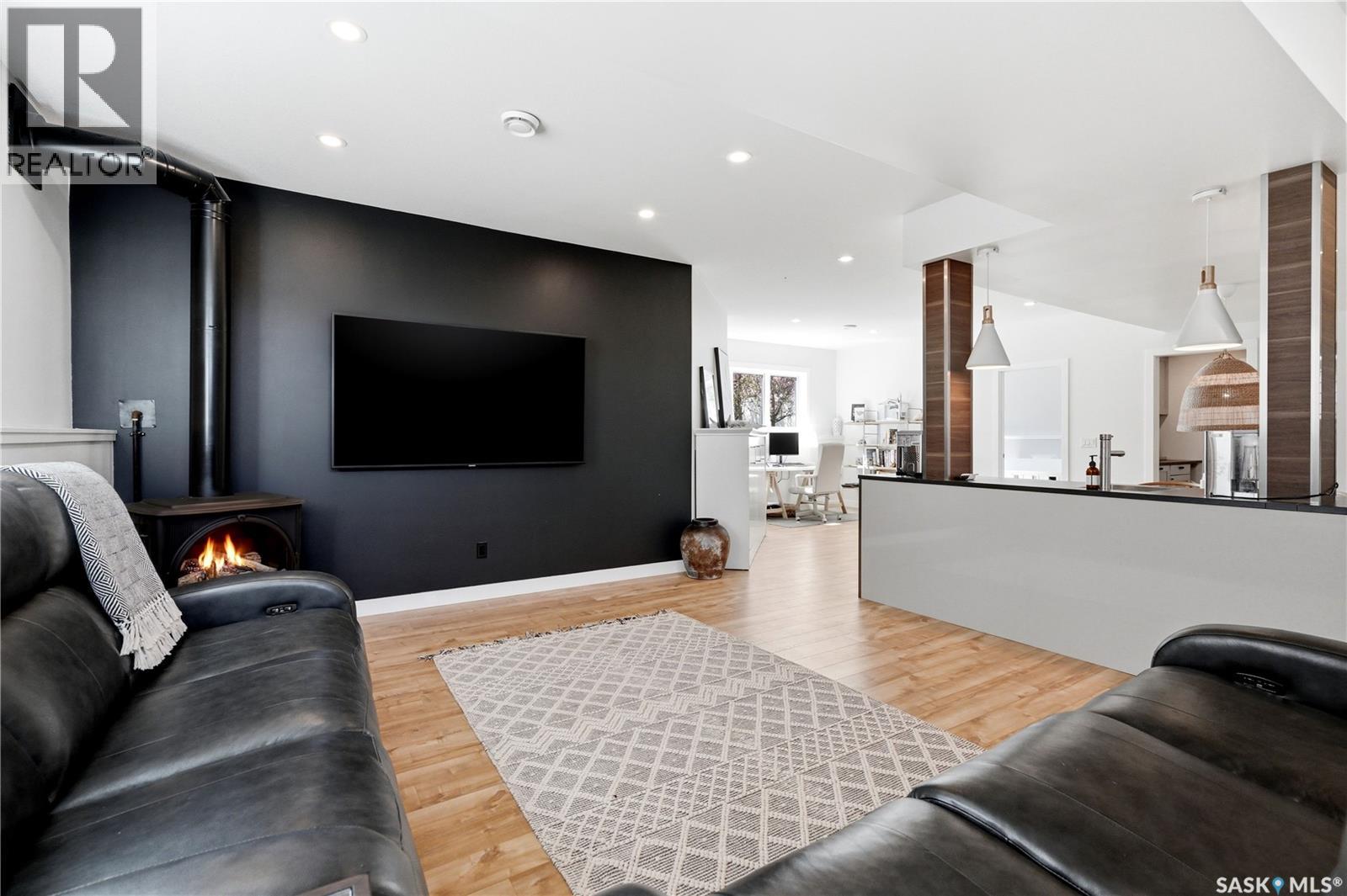 235 Augusta DRIVE - 28