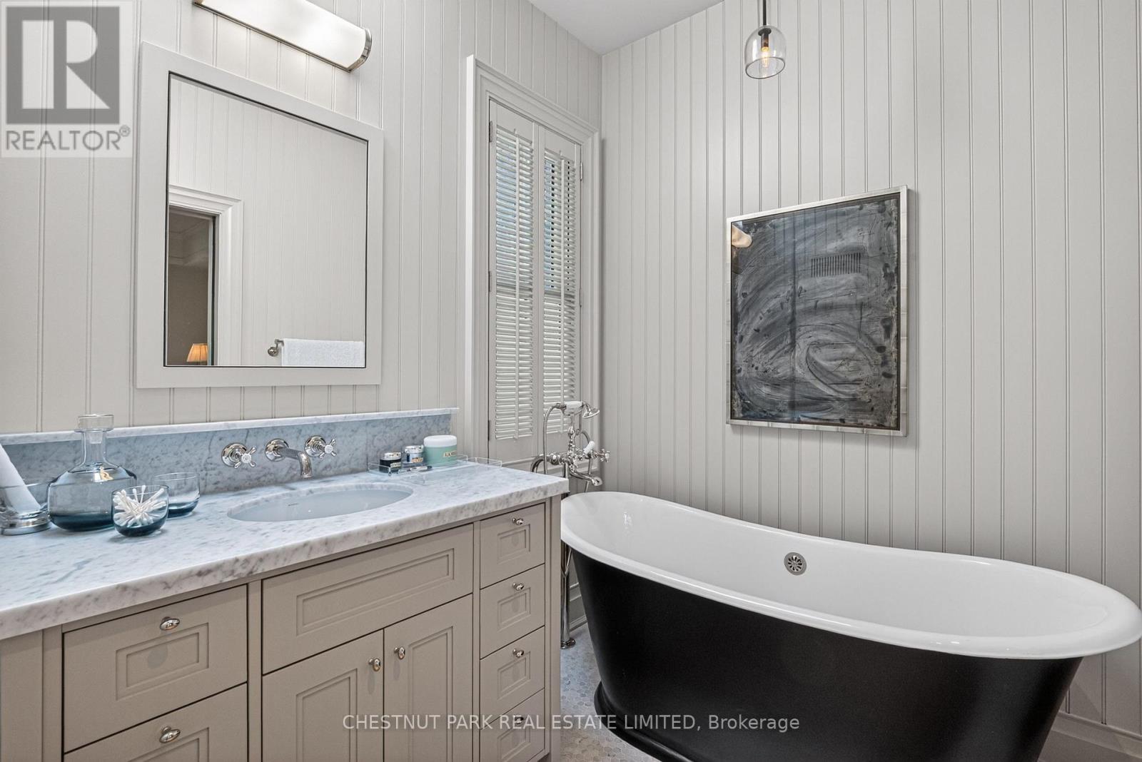 47 WALKER AVENUE - 25