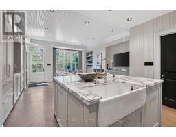 47 Walker Avenue, Toronto, ON M4V1G3 Photo 14