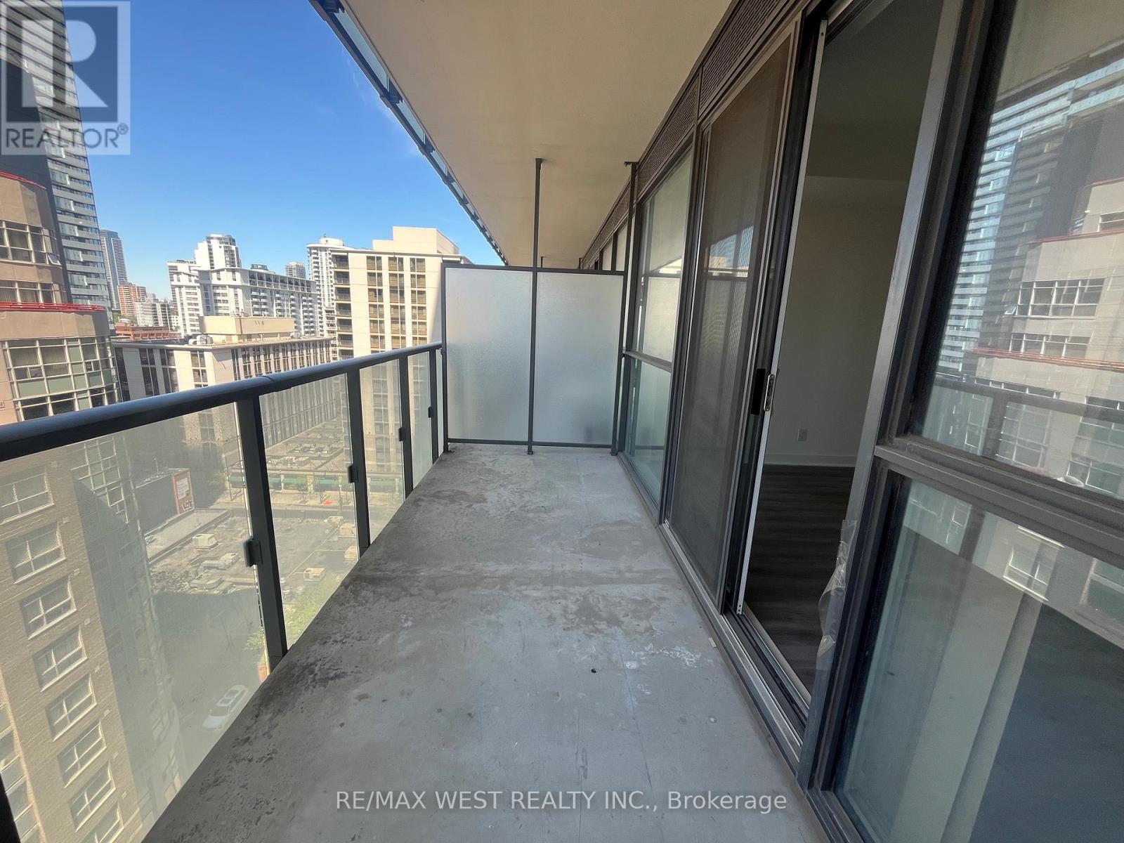 #1106 15 GRENVILLE STREET - 16
