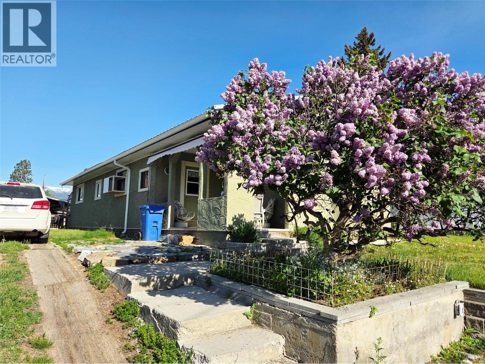 113 311 Avenue - main photo