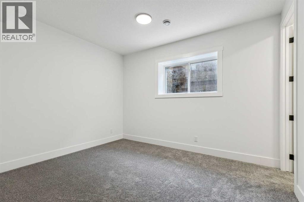 1529 29 Avenue SW - 46