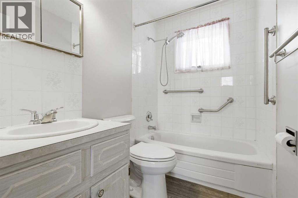 32 Fonda Mews SE - 27