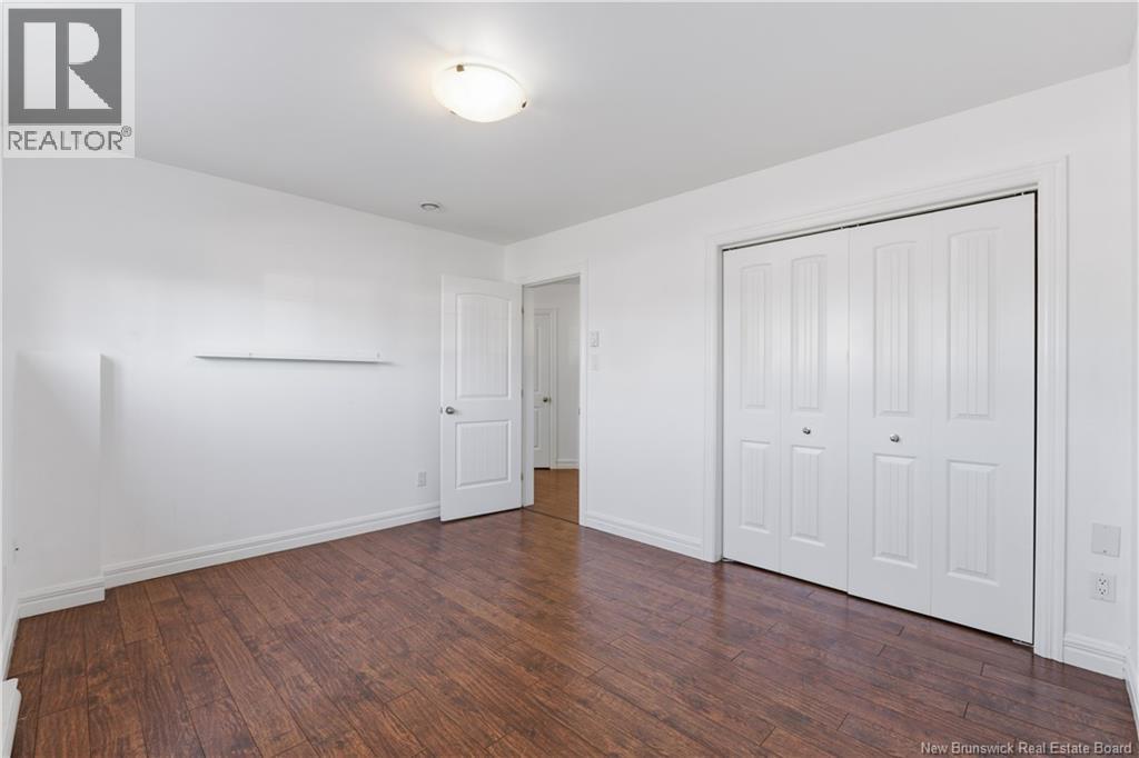 899 Bernard St - 23