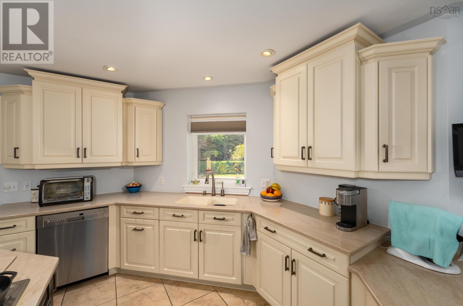 4400 Second Division Road - 16