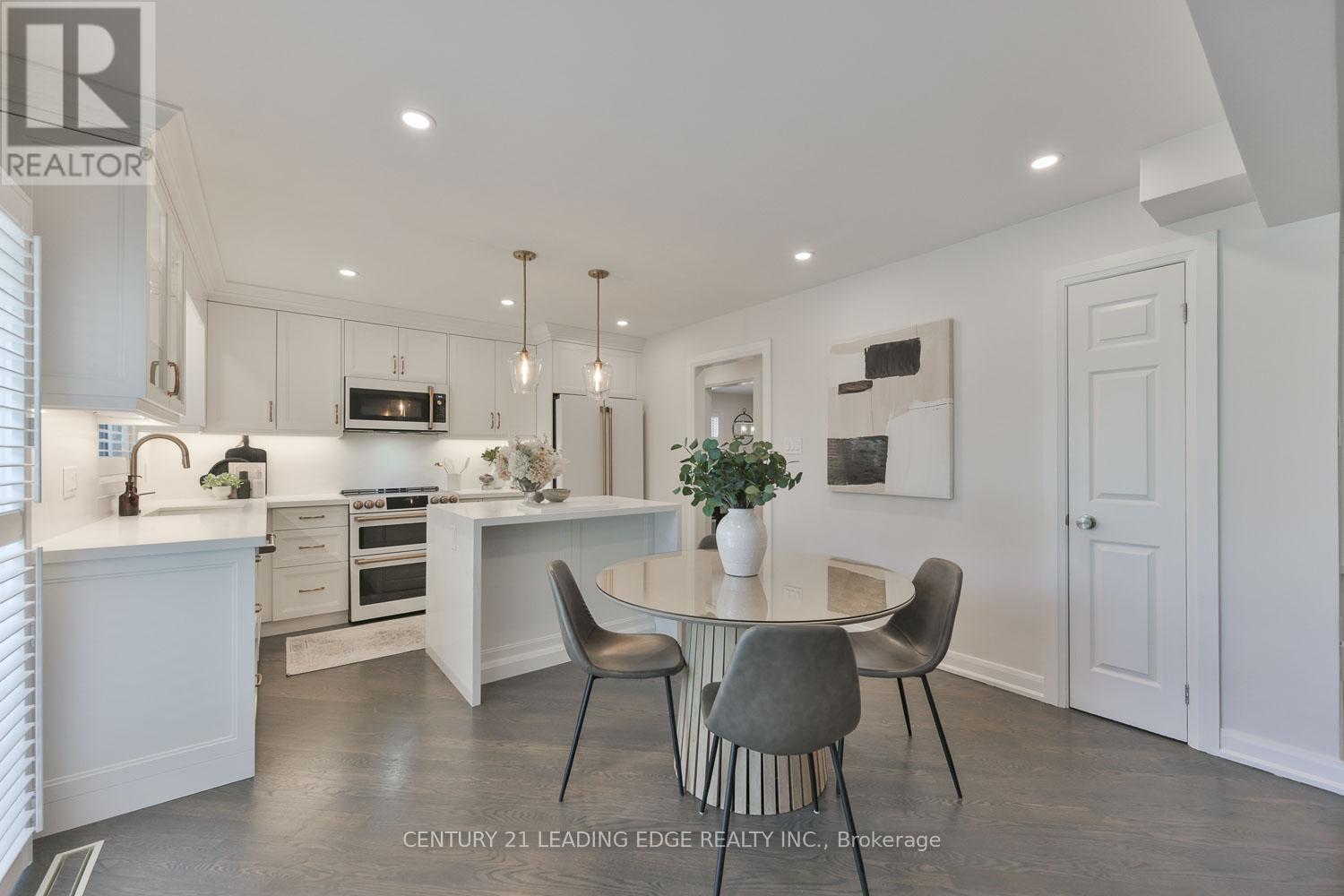 6 DALECROFT CIRCLE - 18