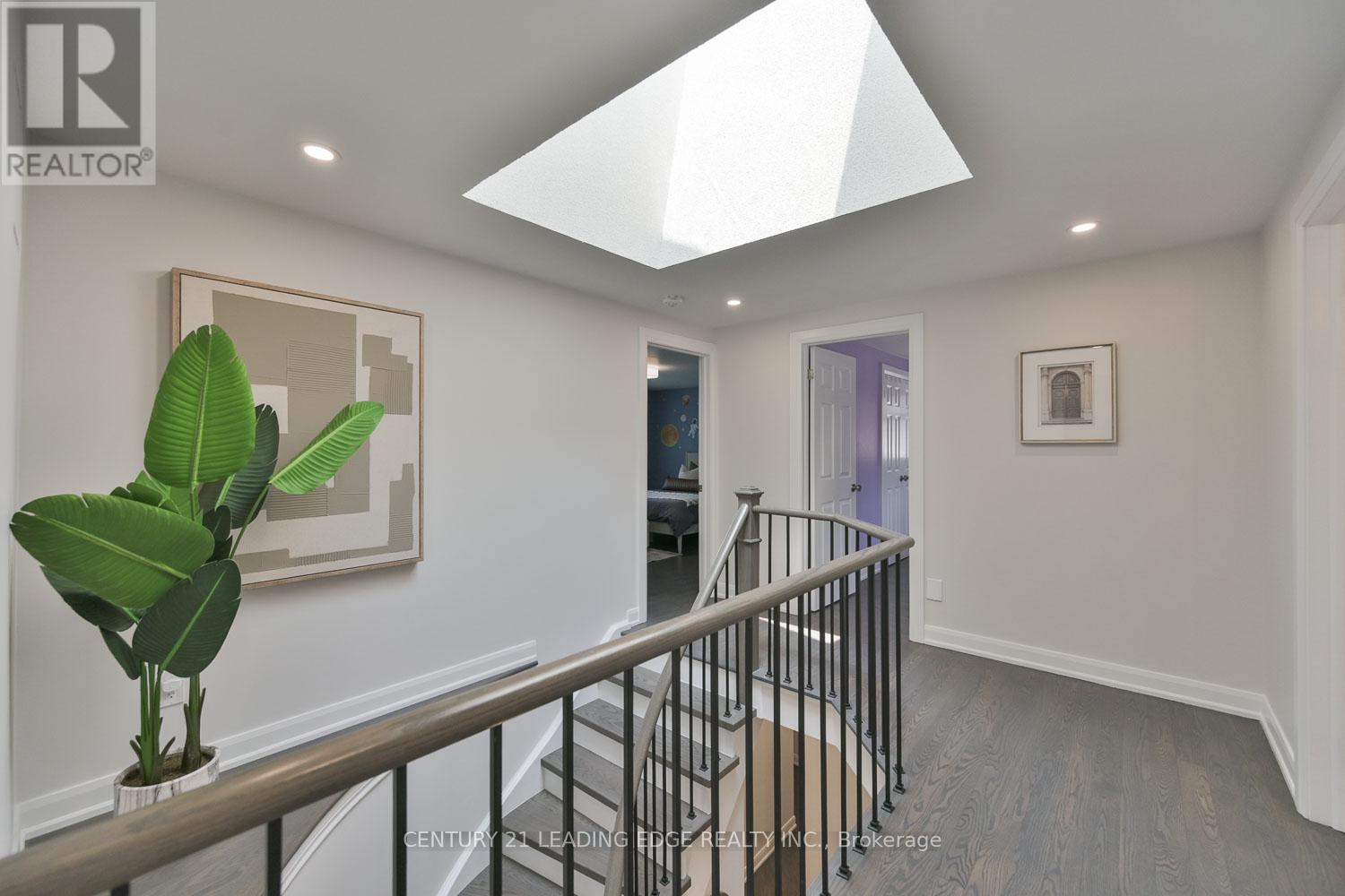 6 DALECROFT CIRCLE - 29