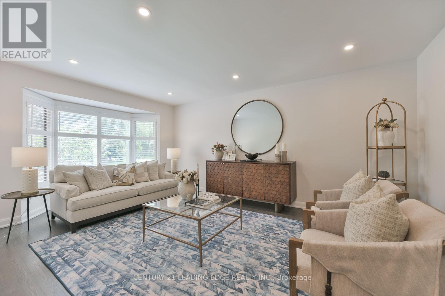 6 DALECROFT CIRCLE - 7