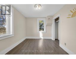 Bedroom 4 - 8184 26 Highway, Clearview, ON L0M1S0 Photo 8