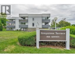 313 262 Kinney Avenue, Penticton