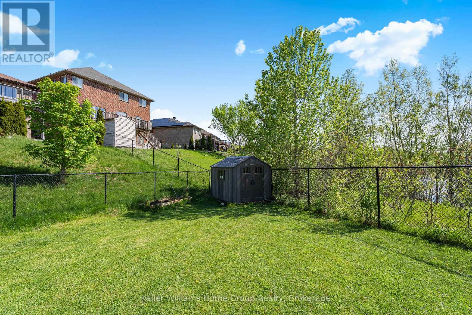 177 WATSON ROAD N - 3