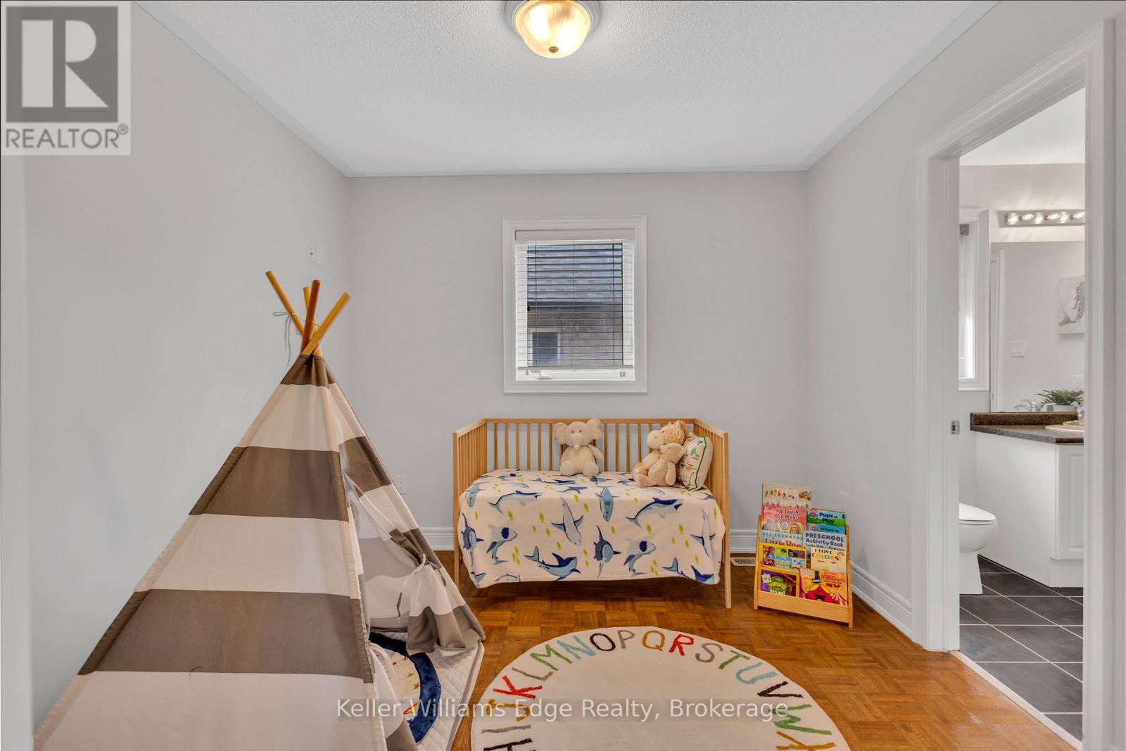 2241 ADIRONDAK TRAIL - 33
