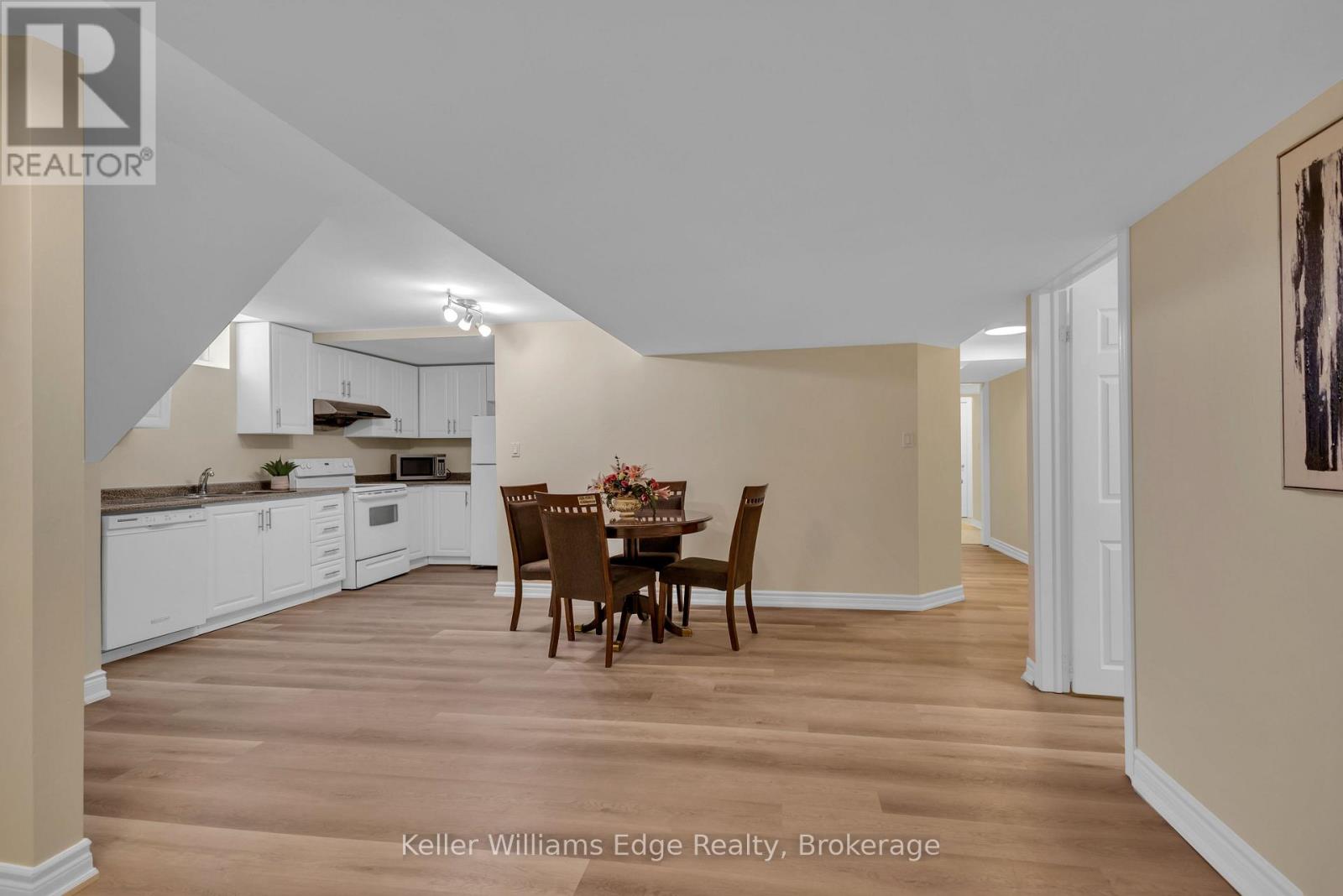 2241 ADIRONDAK TRAIL - 37