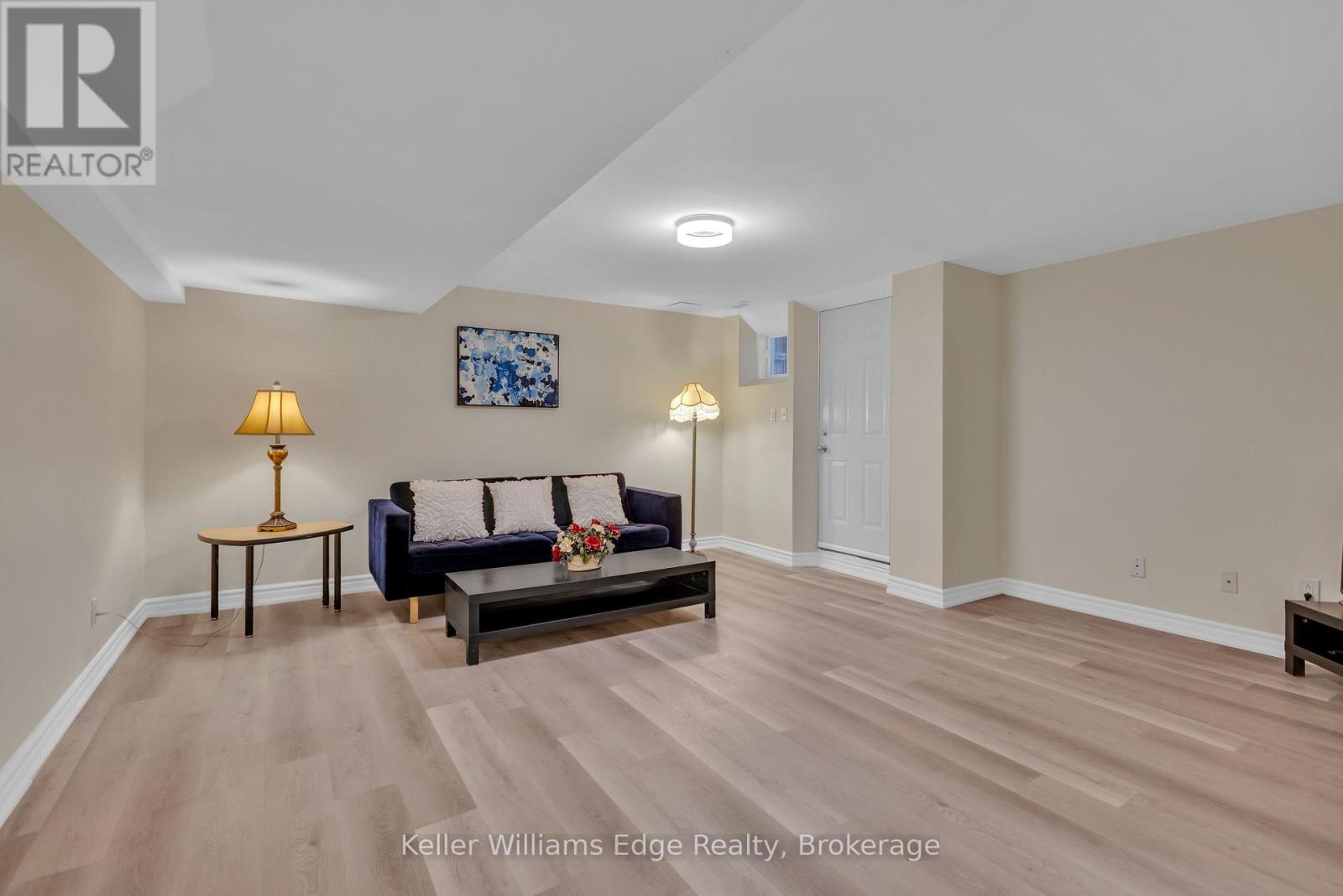 2241 ADIRONDAK TRAIL - 40