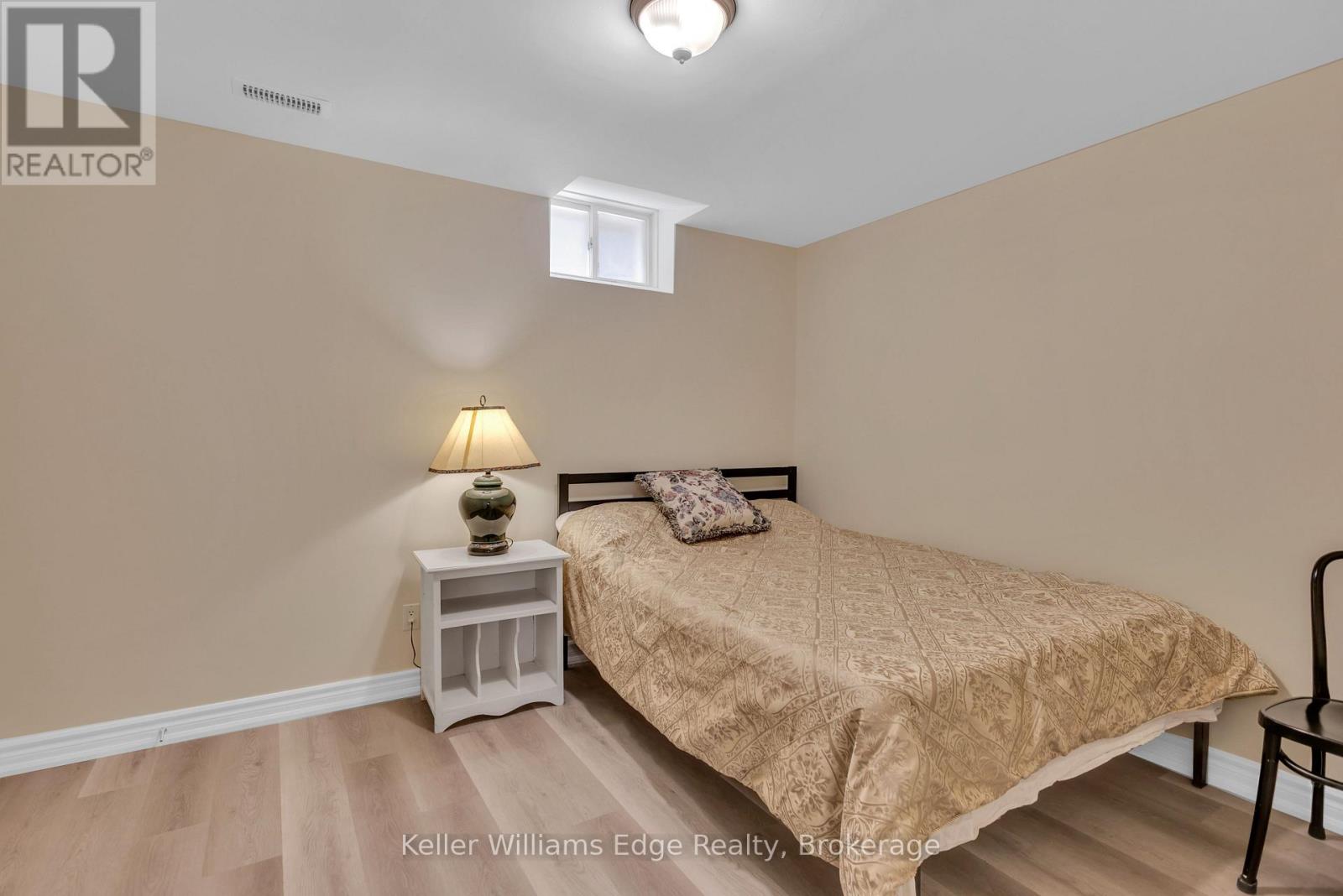 2241 ADIRONDAK TRAIL - 41