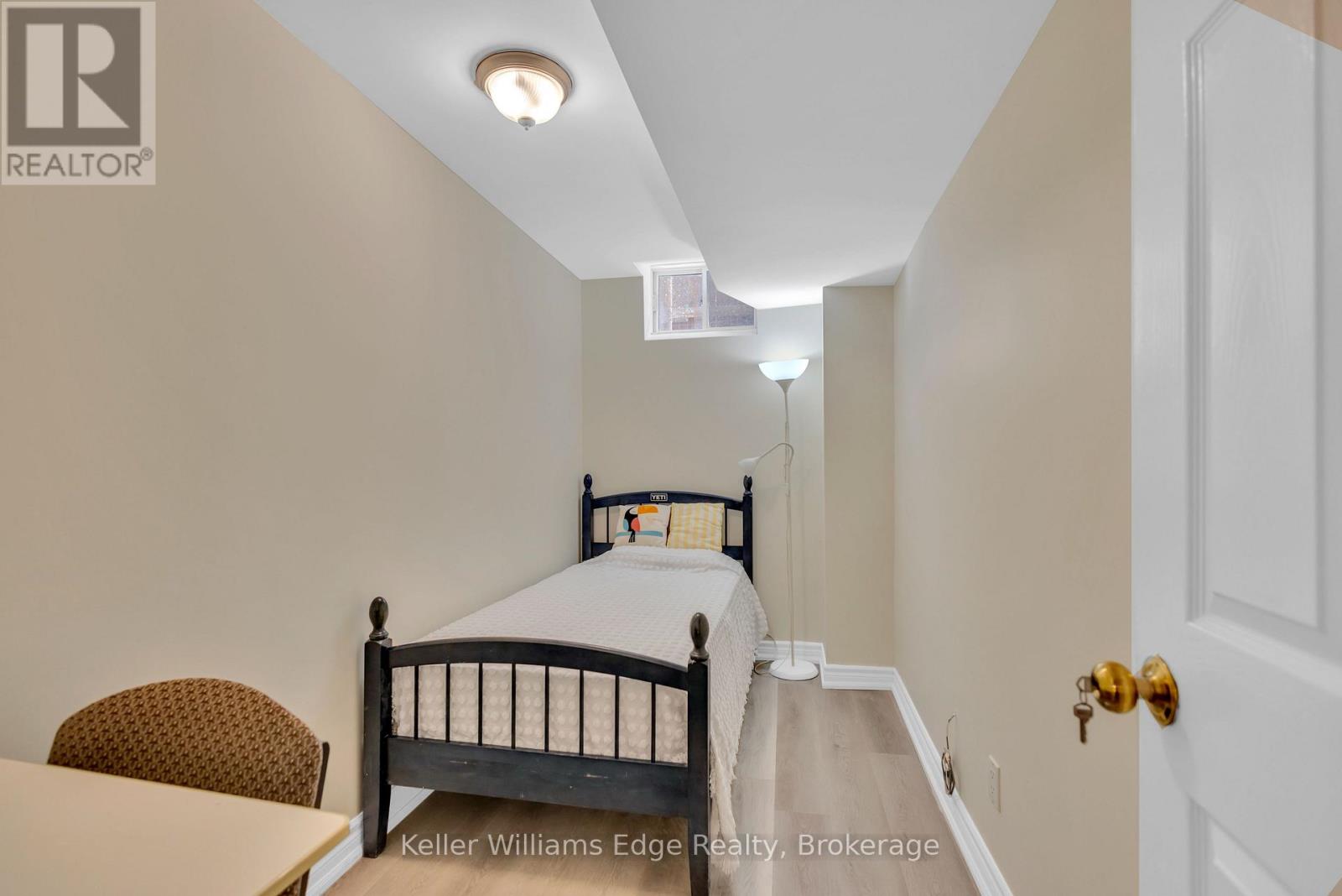 2241 ADIRONDAK TRAIL - 43