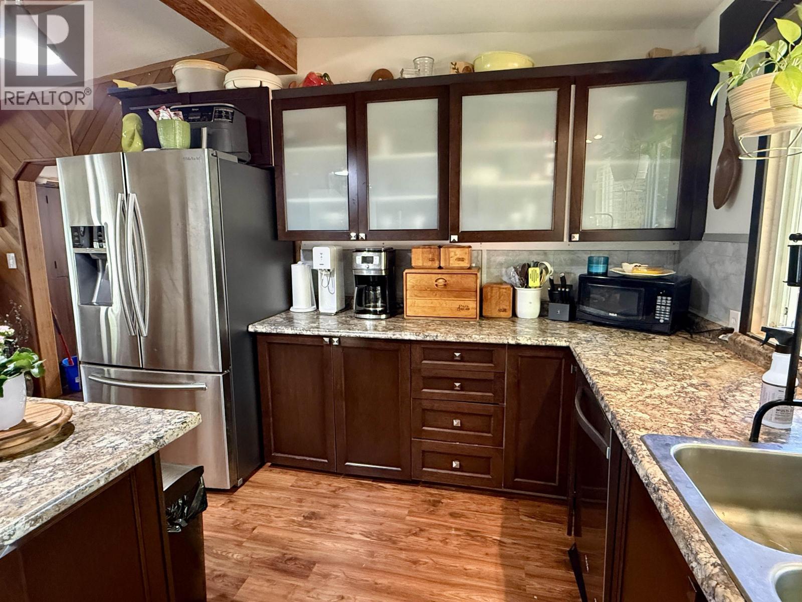 Photo 11 of 37 — 7238 ELK ROAD · Prince George, BC