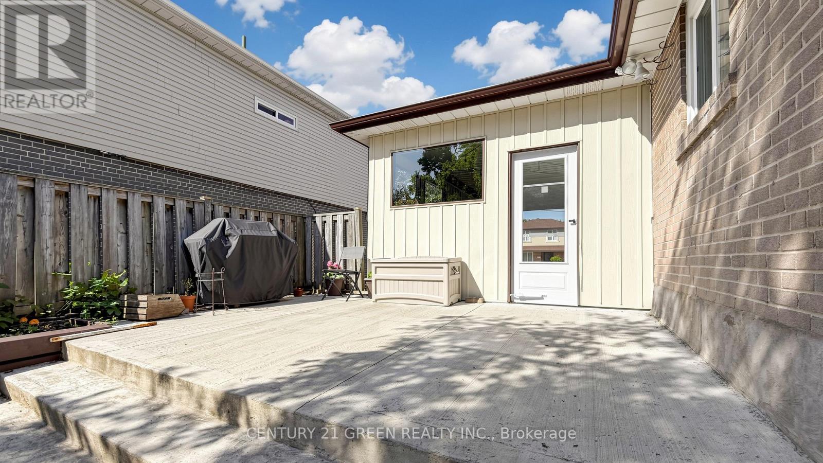 95 KEARNEY DRIVE - 42