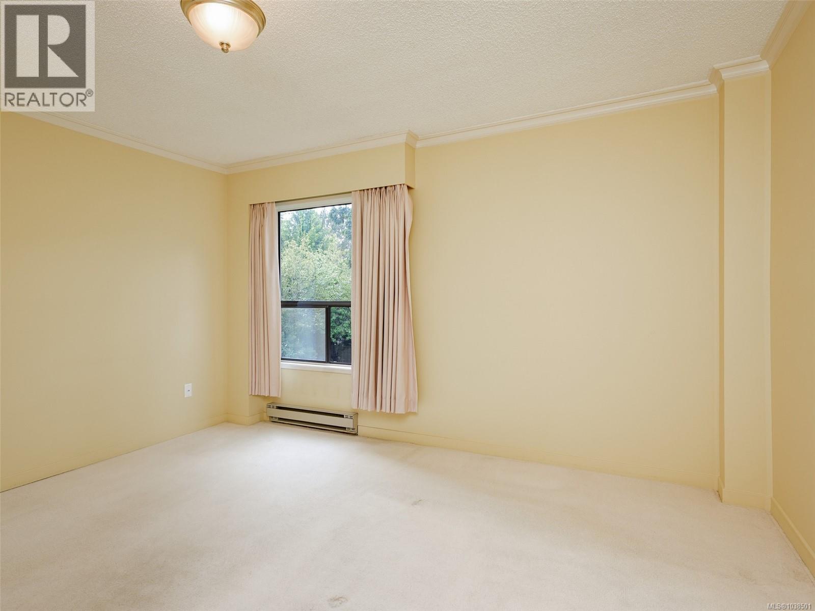 #303 2125 Oak Bay Ave - 17