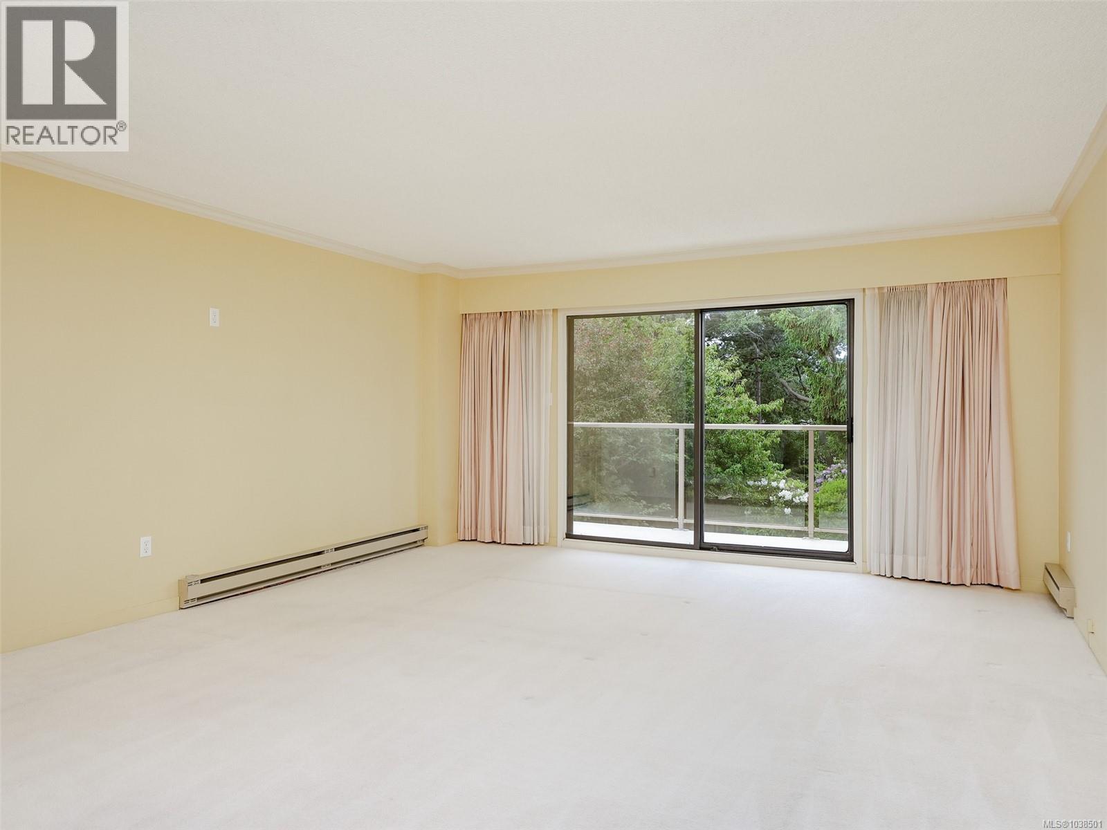 #303 2125 Oak Bay Ave - 6
