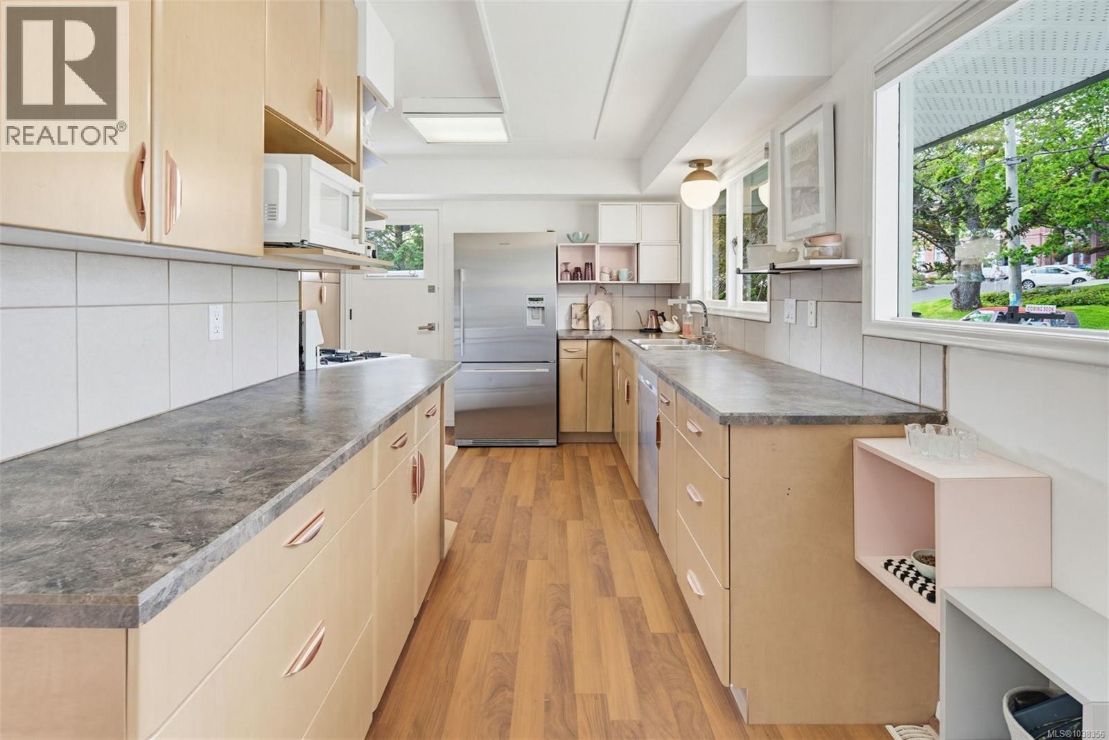 1195 Kings Rd - 20