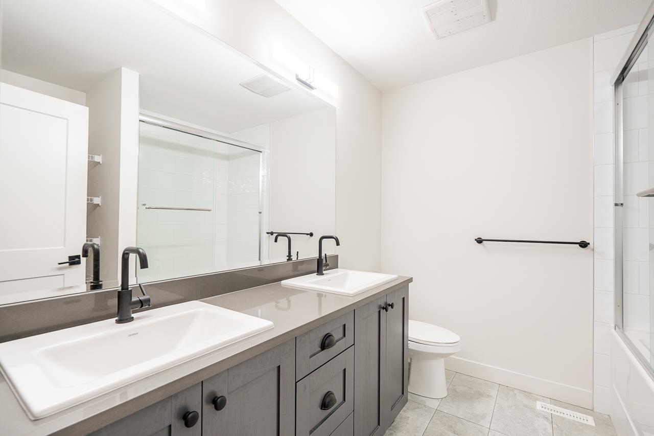 4 Bed, 4 Bath House for Sale in Mission – 31567 MONTGOMERY PLACE, Mission - Image 2