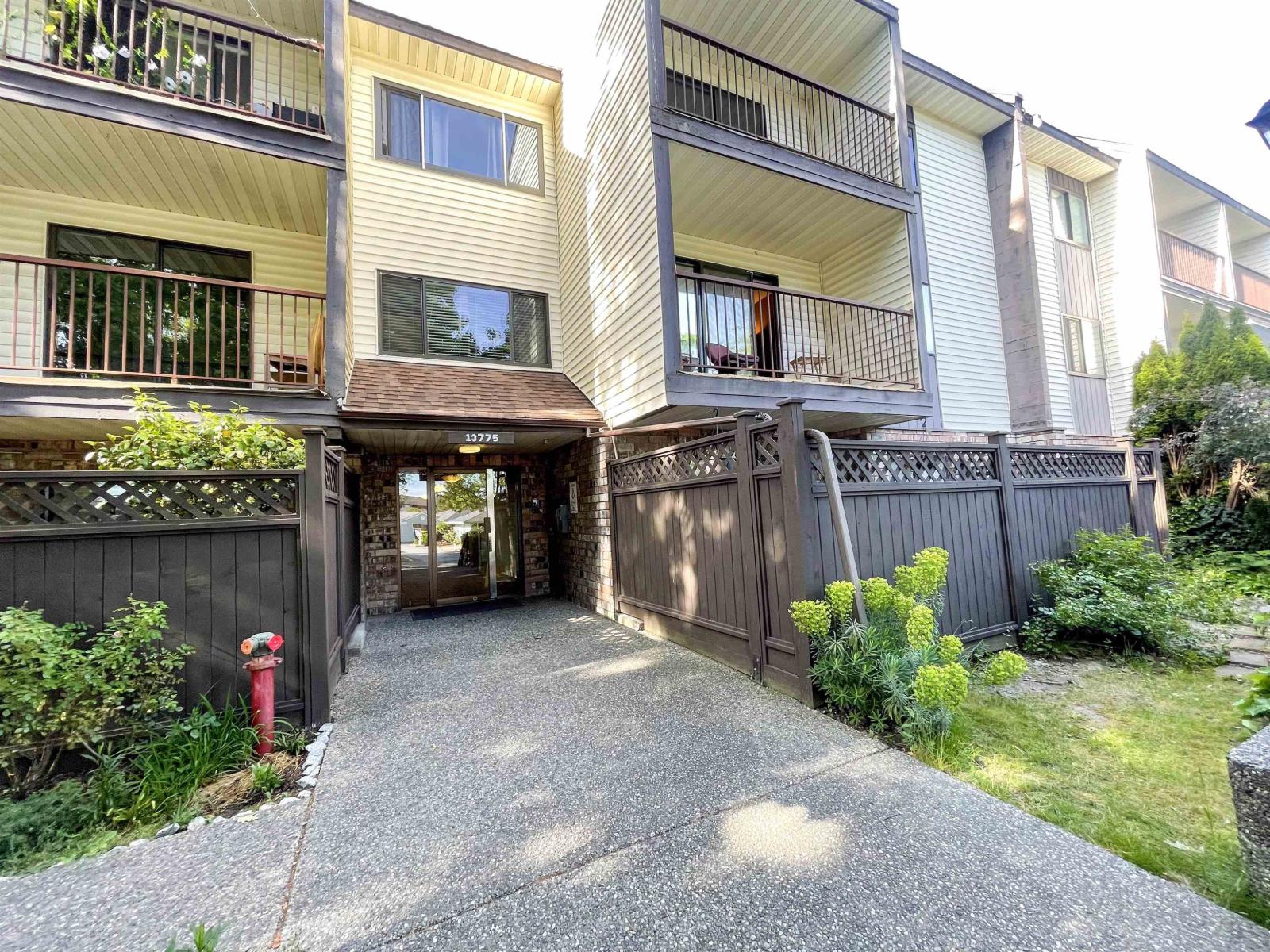 207 13775 74 Avenue - photo 2