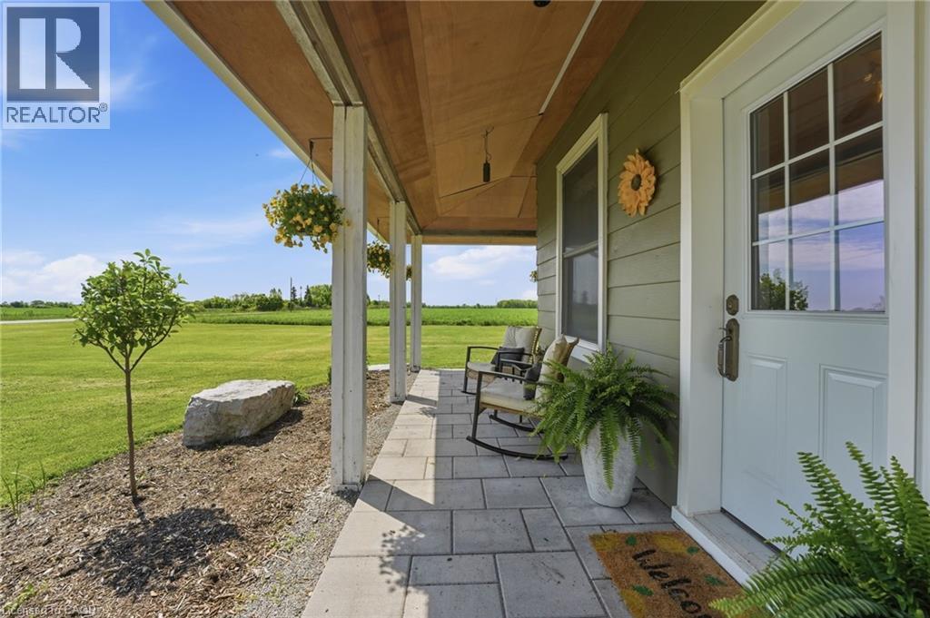 3-bedroom home for sale at 1497 COUNTY Line, Hagersville ON · photo 2 of 41