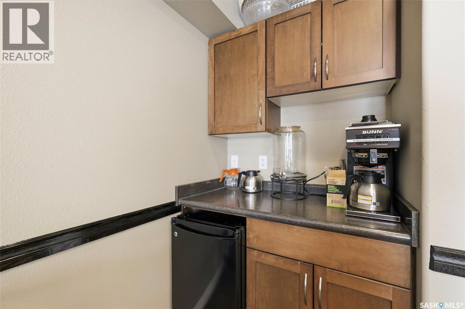 #120 150 Pawlychenko LANE - 27