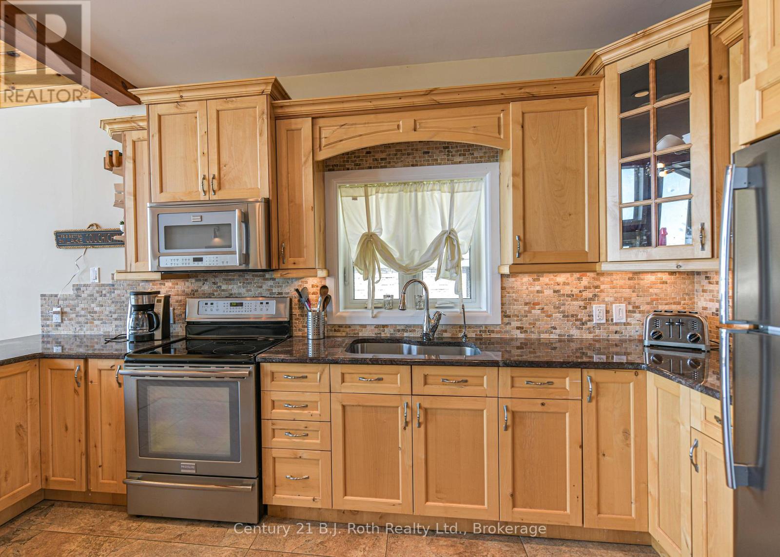 7304 GLEN ELLEN DRIVE - 35
