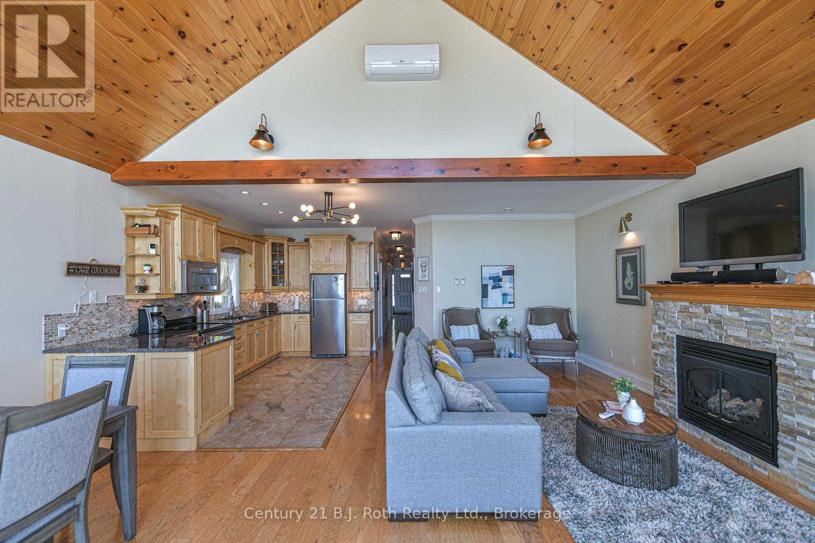 7304 GLEN ELLEN DRIVE - 43
