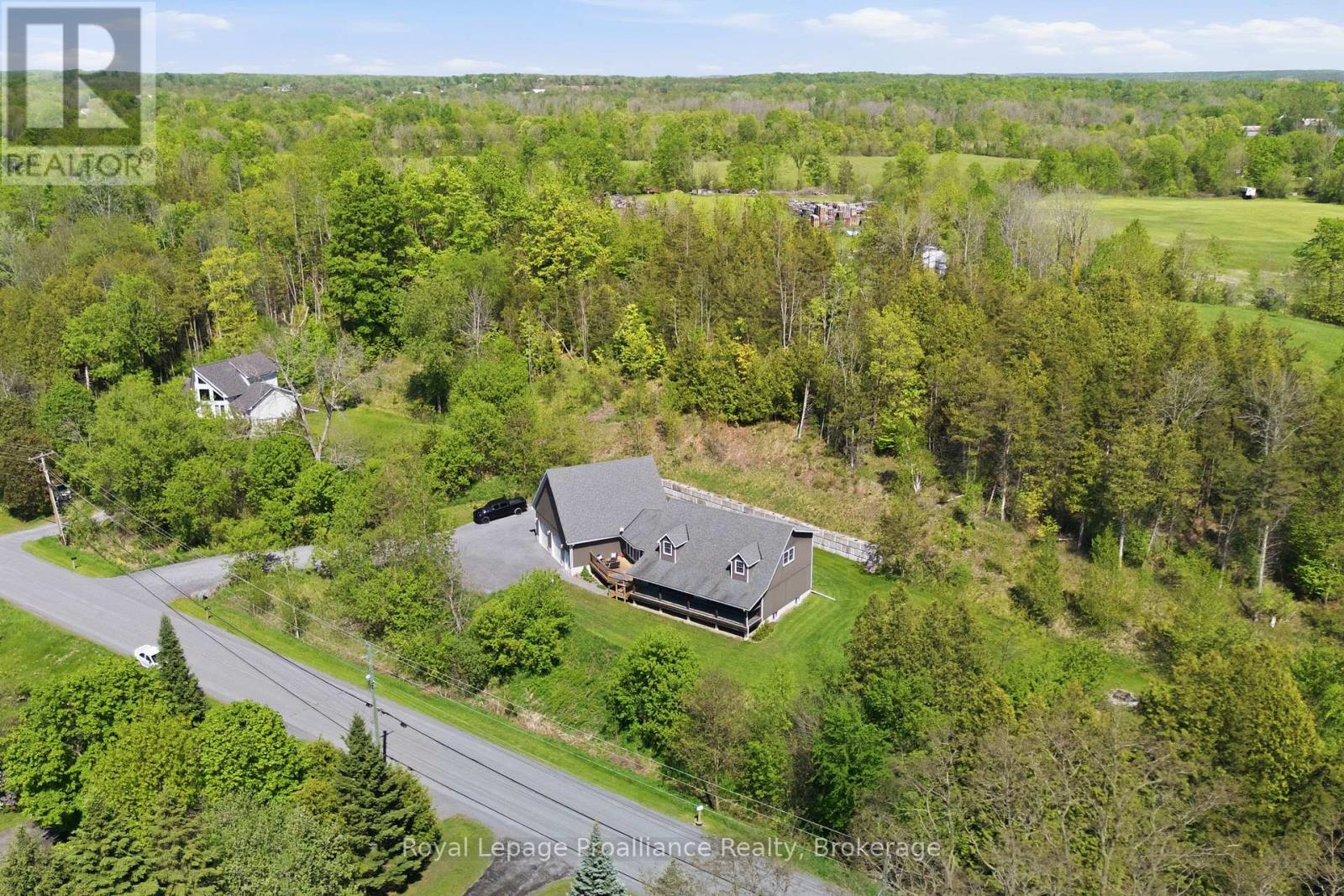 174 SCUTTLEHOLE ROAD - 44