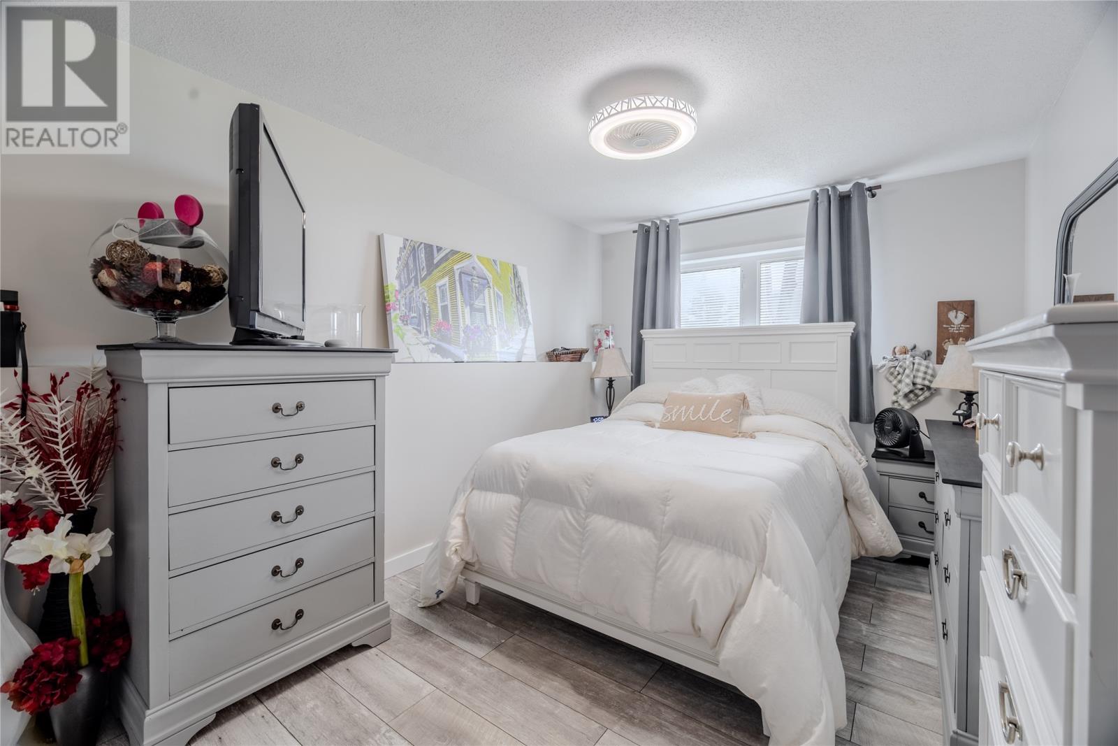 60 Sparrow Drive - 26