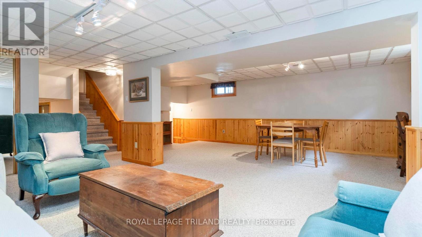 4 CONIFER CRESCENT - 26