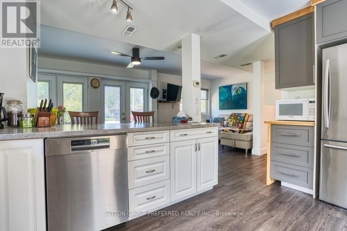 20 BLUEWATER DRIVE - 13