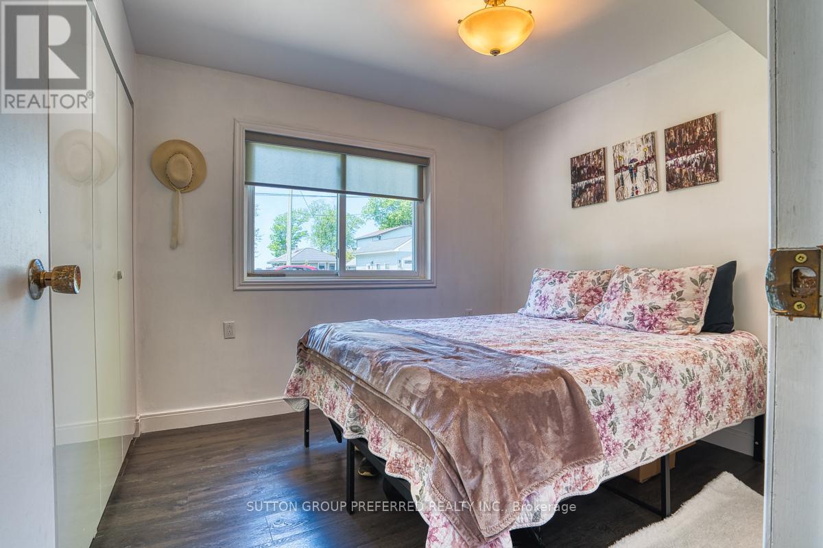 20 BLUEWATER DRIVE - 15