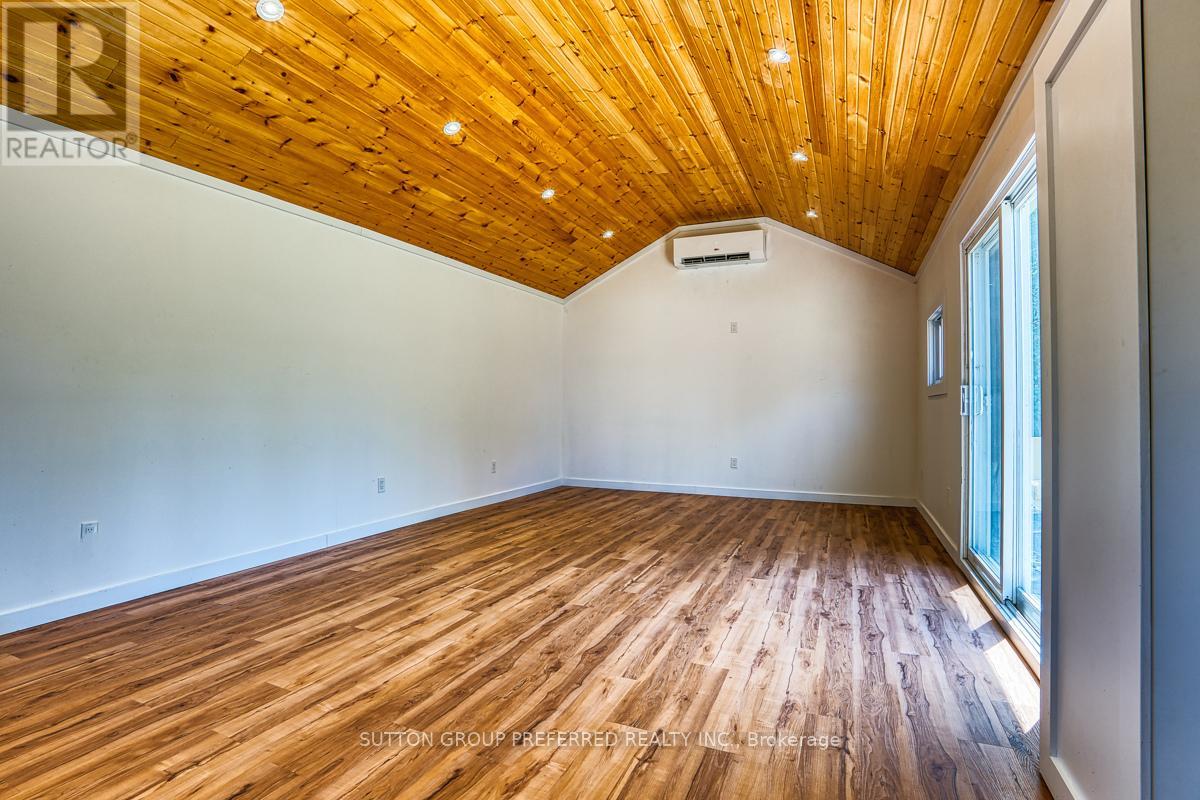 20 BLUEWATER DRIVE - 25