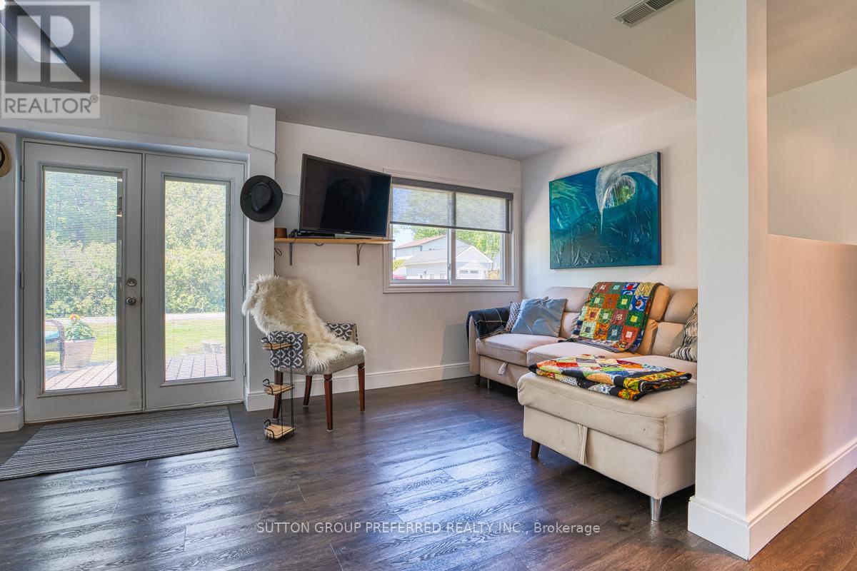 20 BLUEWATER DRIVE - 6