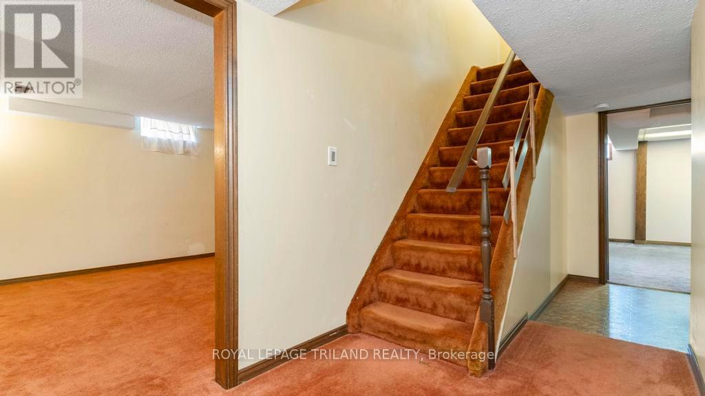 673 UPPER QUEEN STREET - 29