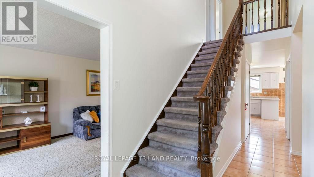 673 UPPER QUEEN STREET - 6