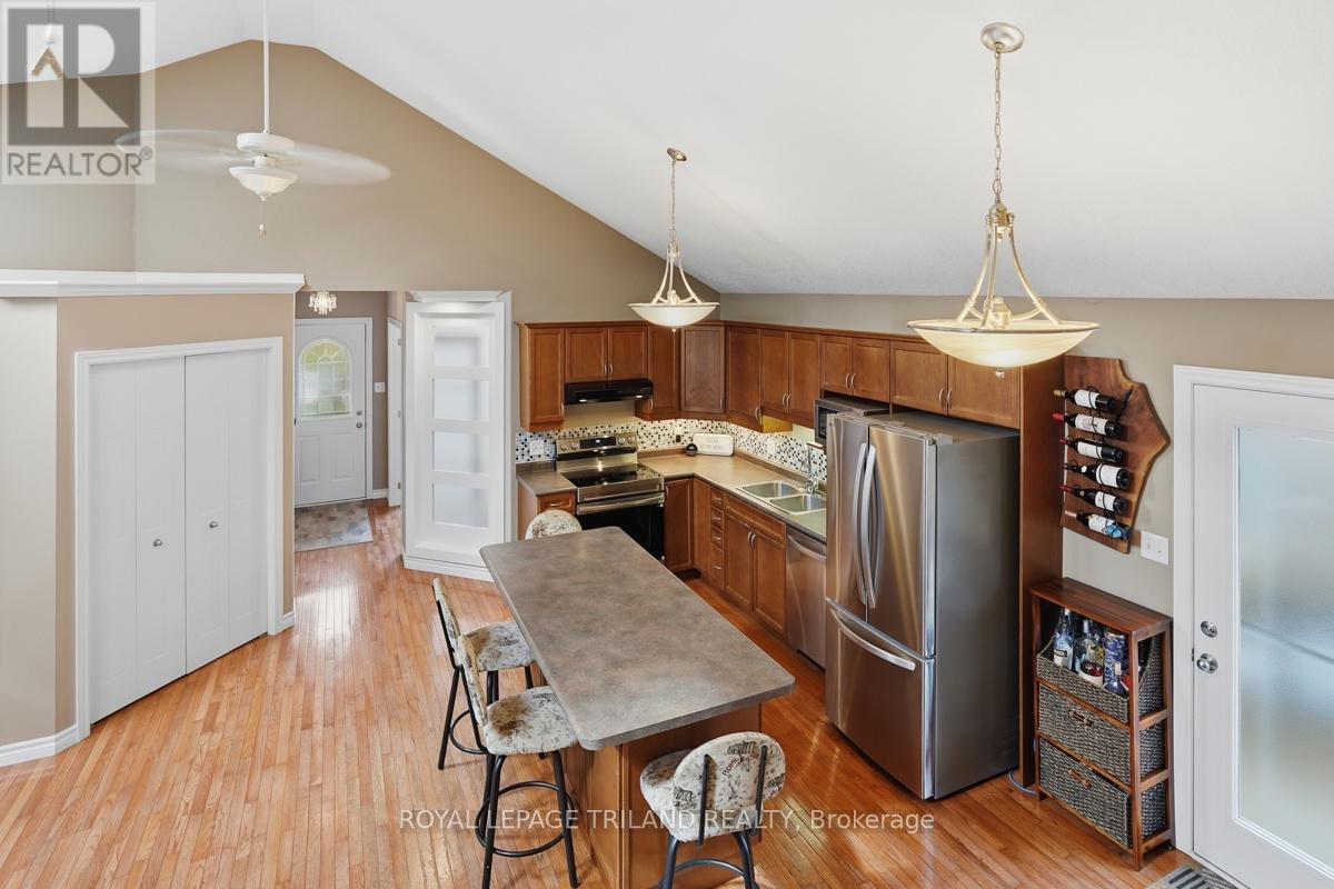 1108 PLEASANTVIEW DRIVE - 11