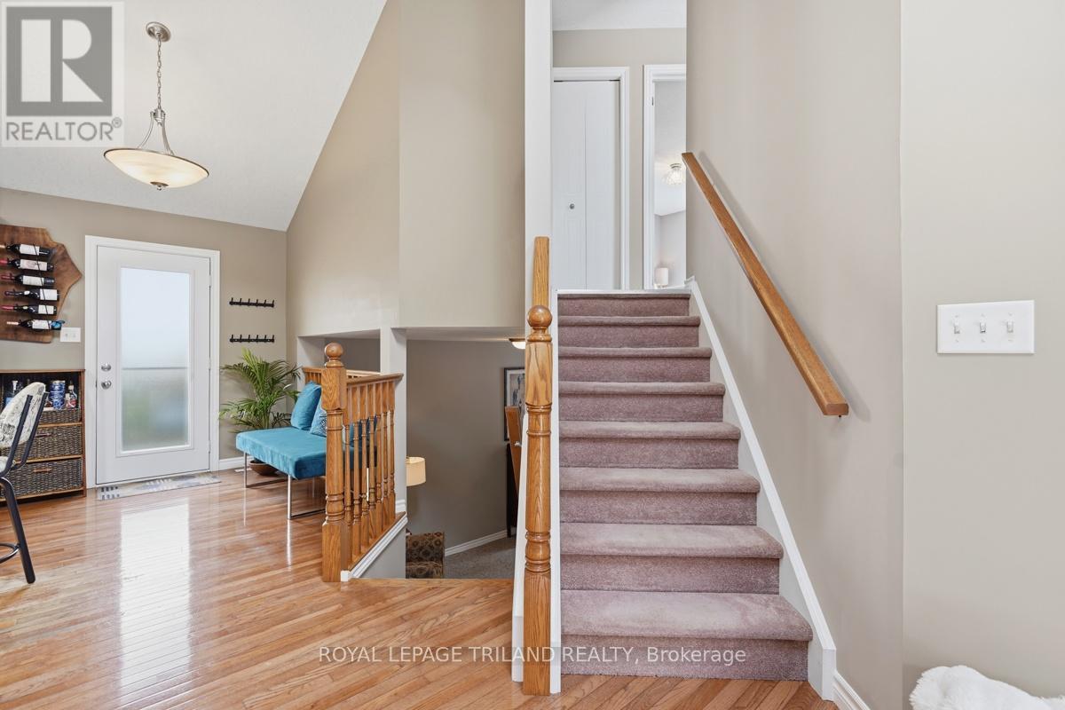 1108 PLEASANTVIEW DRIVE - 17