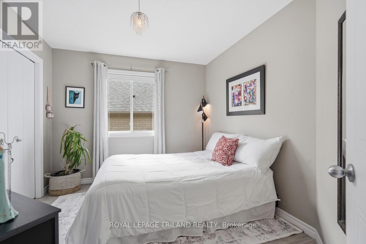 1108 PLEASANTVIEW DRIVE - 20