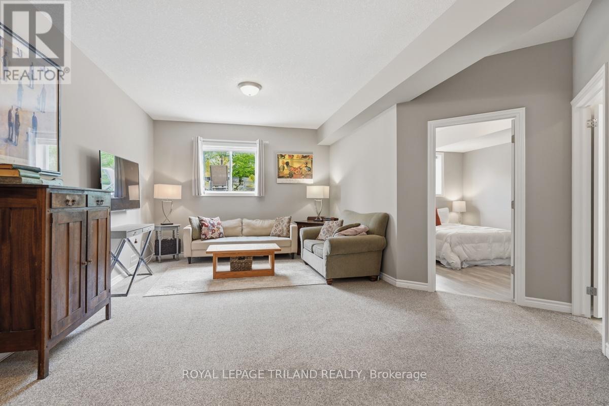 1108 PLEASANTVIEW DRIVE - 25