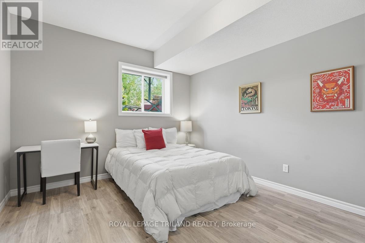 1108 PLEASANTVIEW DRIVE - 27