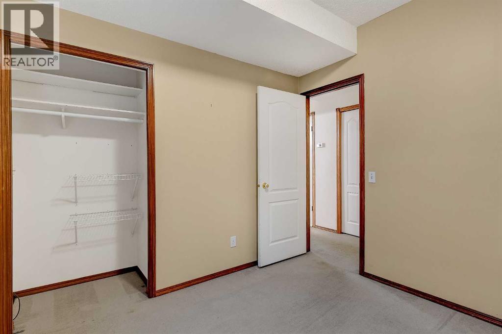 7709 106A Street - 25