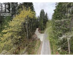 2 Churchill Rd, Salt Spring, BC V8K2R3 Photo 10
