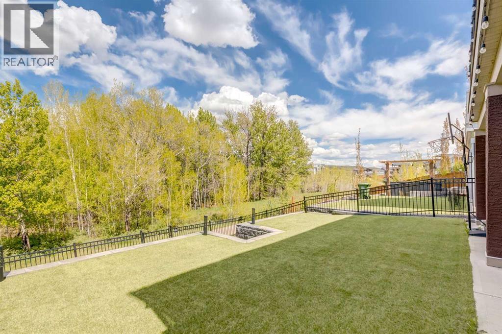 142 Cranbrook Park SE - 44
